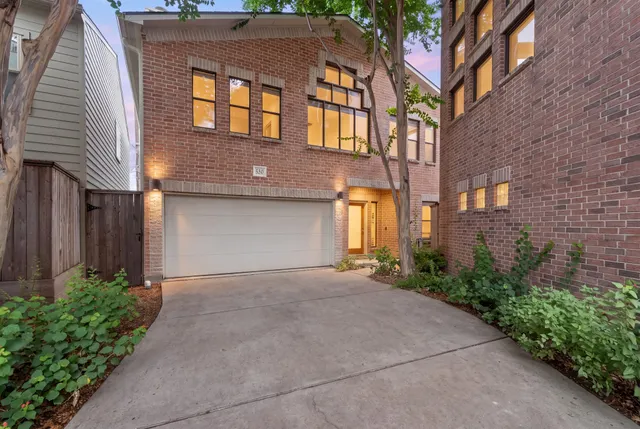 Popular Contemporary Park Sec 02 Real Estate