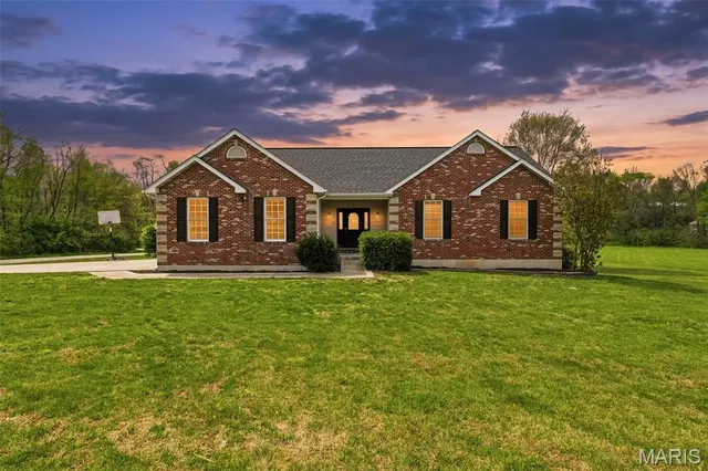 Popular Elsberry Real Estate