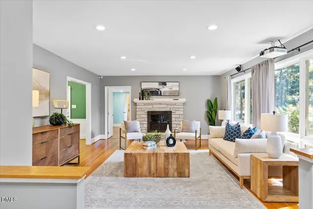 Popular Jade Tree Real Estate