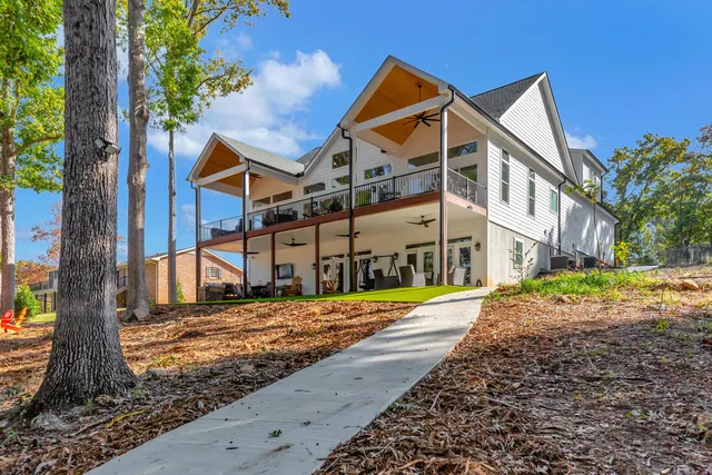 Expensive Sadlers Forest Real Estate