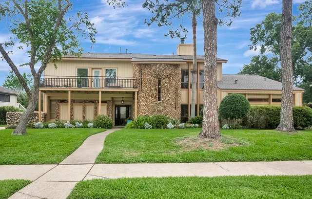Popular Taylorcrest Real Estate