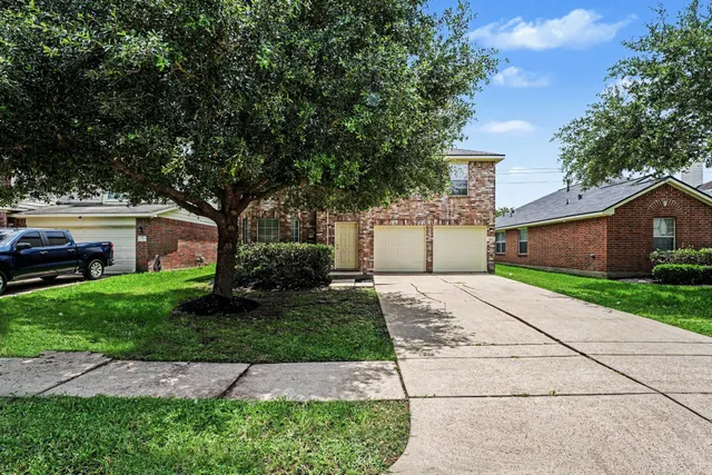 Popular Winfield Lakes Sec 8 Real Estate