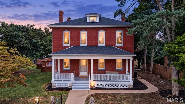Popular City-Stcharles Real Estate