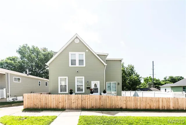 Expensive Bismarck Heights Add Real Estate