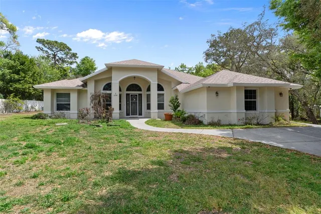 Popular LEISURE HILLS Real Estate