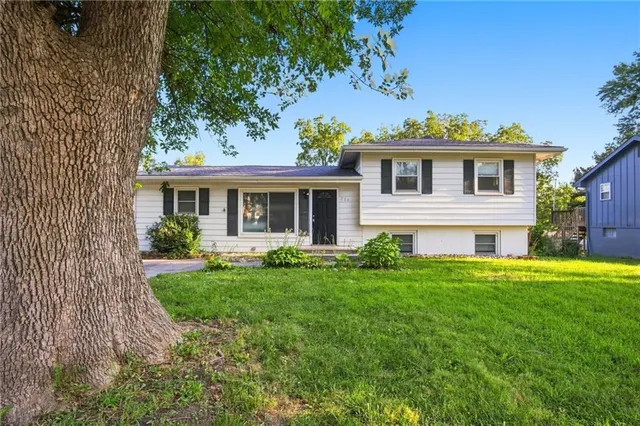 Popular Liberty Manor Real Estate