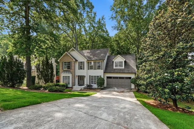 Popular Windsor Chase Real Estate