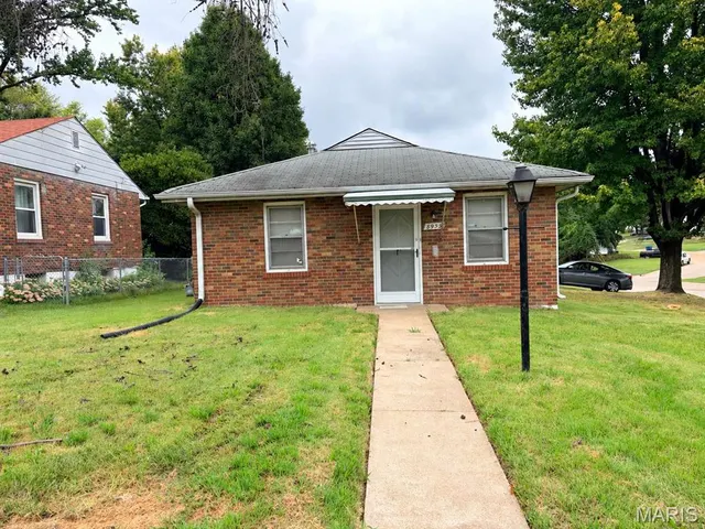 Popular Goodfellow Circle Park Real Estate