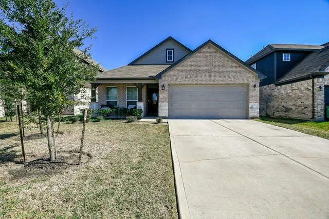 Popular Winfield Lakes North Sec 6 Real Estate