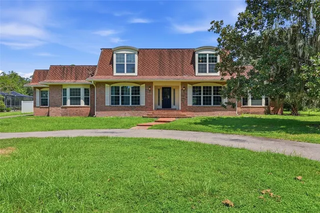 Expensive COUNTRY CLUB MANOR Real Estate