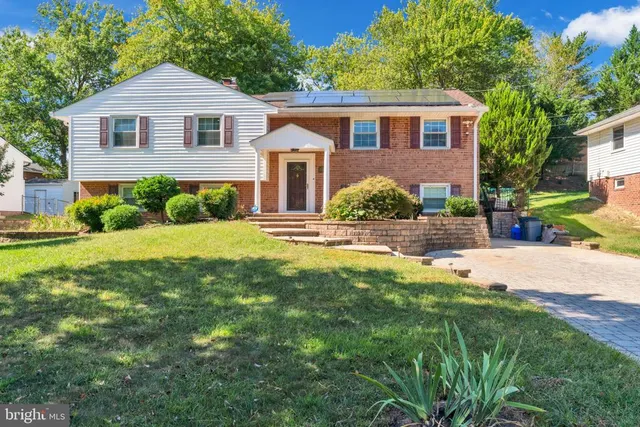 Expensive Calverton Real Estate