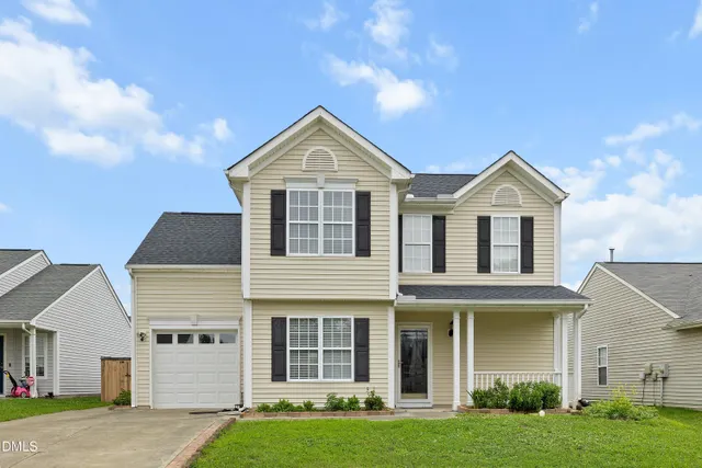 Expensive Avington Place Real Estate