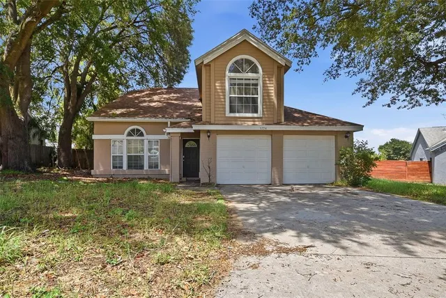 Popular CANYON RIDGE PH 01 Real Estate