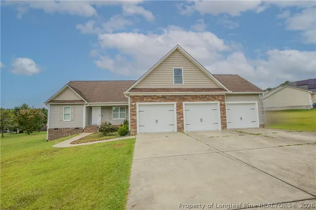 Popular JAYLIN OAKS Real Estate