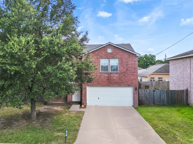 Expensive Shady Woods 01 Rep Real Estate