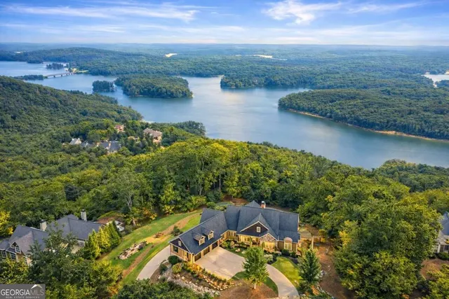 Expensive Waterside Estates Real Estate