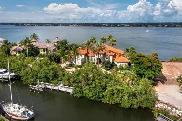 Expensive HIDDEN HARBOR Real Estate