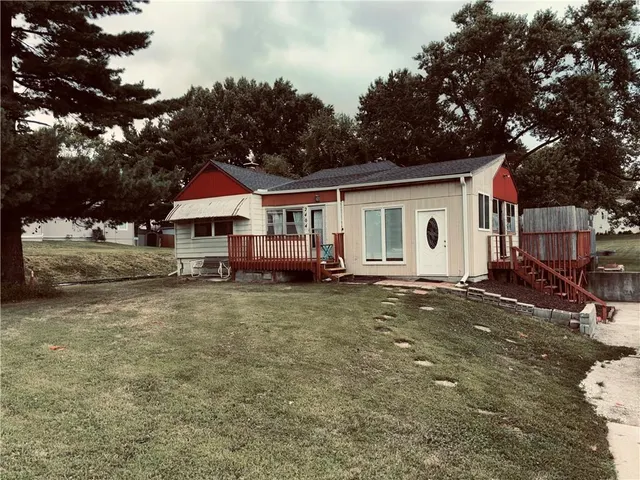 Popular Hughe Manor Real Estate