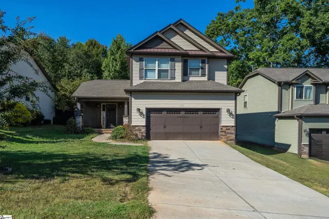 Popular Tiara Ridge Real Estate