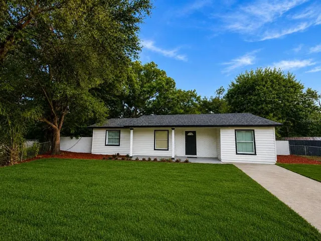 Popular TWENTY WEST Real Estate