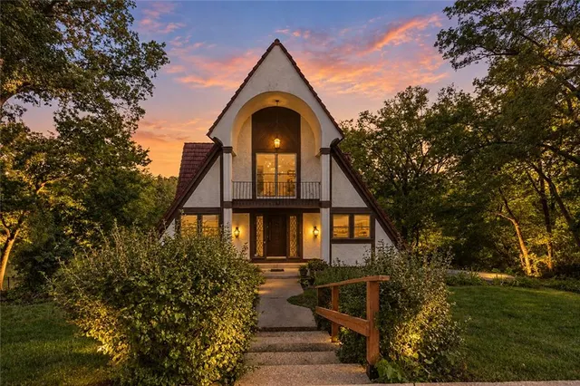 Expensive Weatherby Lake Real Estate