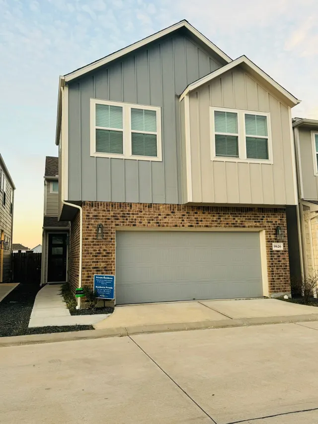 Popular Pinecrest Sec 4 Real Estate