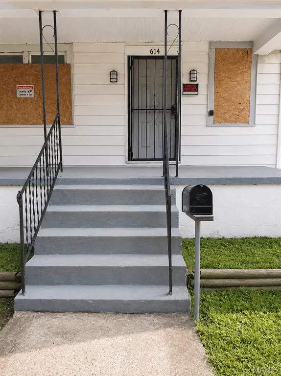 Popular Columbia Place Private Add Real Estate