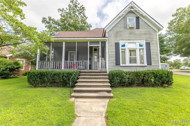 Popular Reeds 2nd Add Real Estate