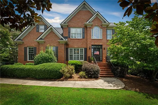 Popular The Waterford Real Estate