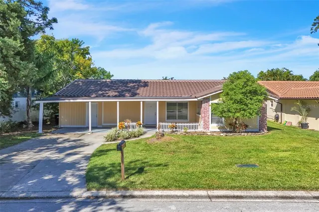 Popular ORANGEWOOD SHADOWWOOD Real Estate