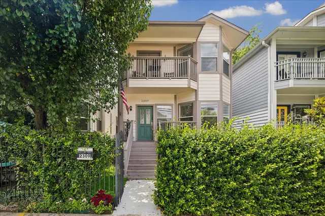 Popular Nicholson Park Real Estate