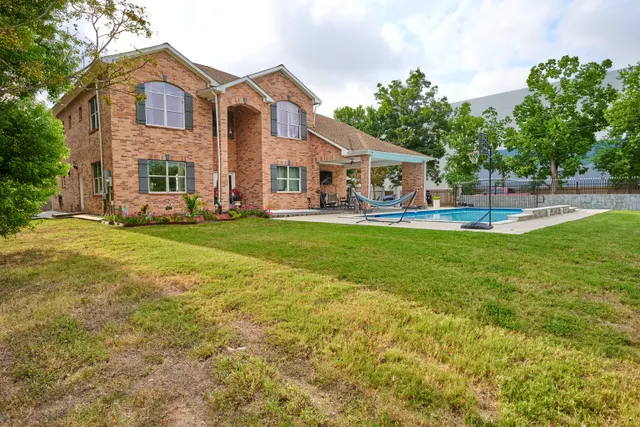 Popular Ross J O Real Estate
