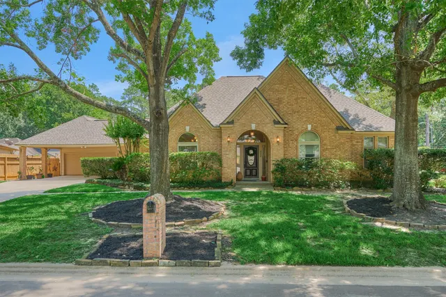 Popular Champion Lake 01 Real Estate