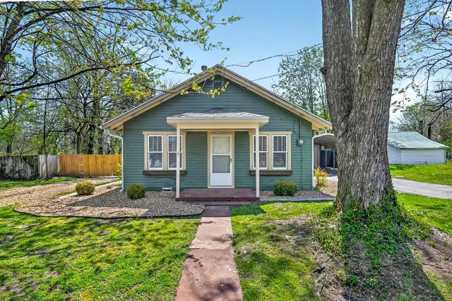 Popular Marionville Real Estate