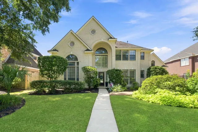 Popular Champion Forest Sec 07 Real Estate