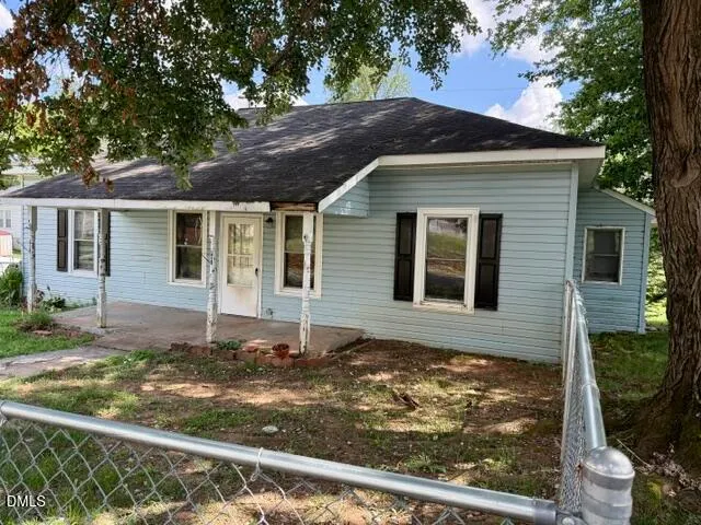Popular Cavel Village Real Estate
