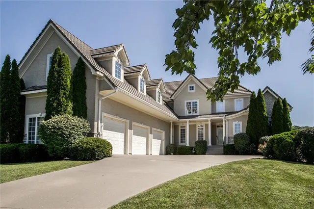 Popular Saddleridge Real Estate
