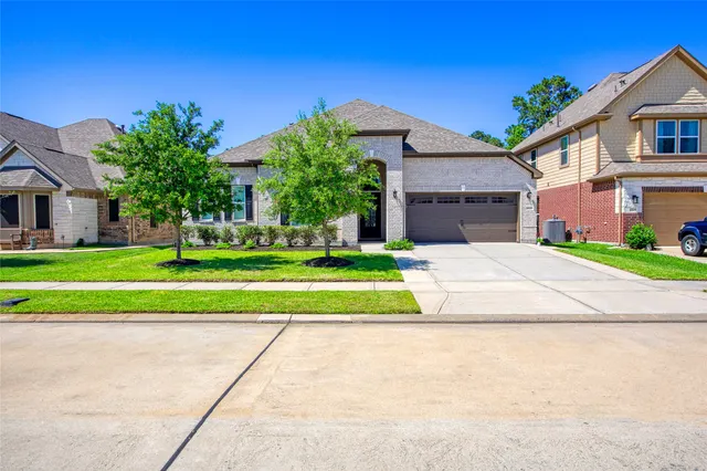 Popular Lakewood Pines Sec 6 Real Estate