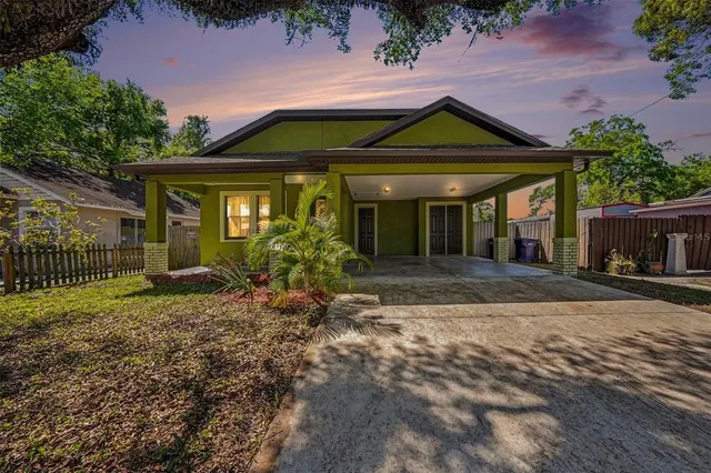 Popular PINECREST Real Estate