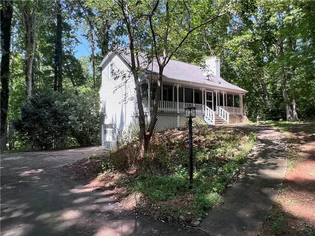 Popular Oakdale Estates Real Estate