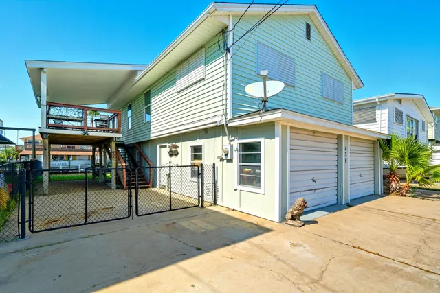 Cheap New Bayou Vista Real Estate