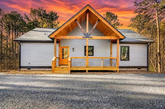 Cheap Vineyard at Yukon Real Estate