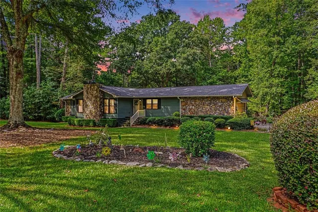 Popular PALMETTO PINES Real Estate