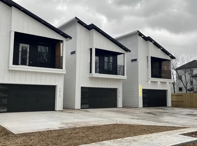 Popular Sidney Landing Real Estate
