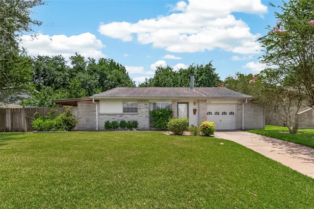 Cheap 37 Sugar Land West Real Estate