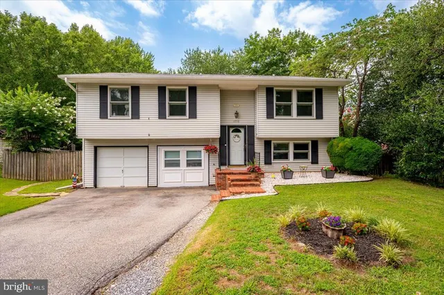 Popular Crofton Real Estate