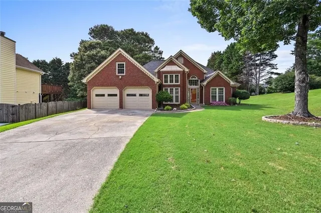 Cheap BAYSWATER COMMON Real Estate