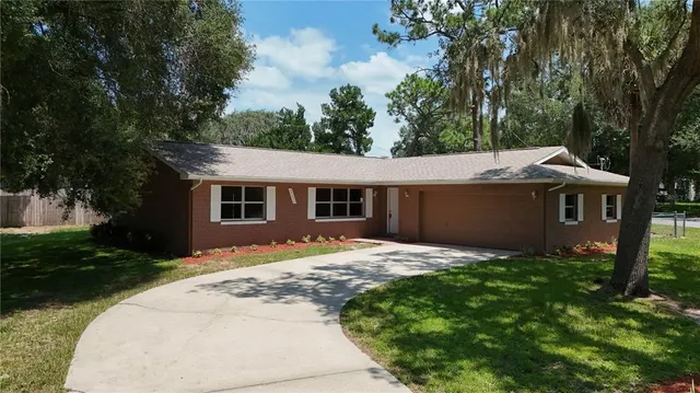 Popular LAKEWOOD UNIT 1 Real Estate