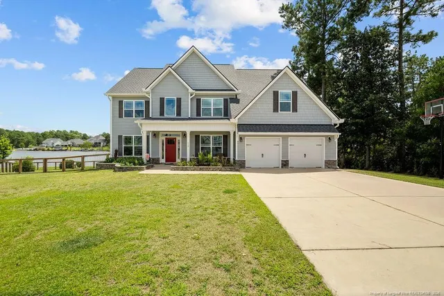 Expensive Carolina Lakes Real Estate