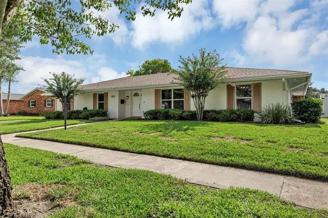 Expensive GREENBRIAR Real Estate